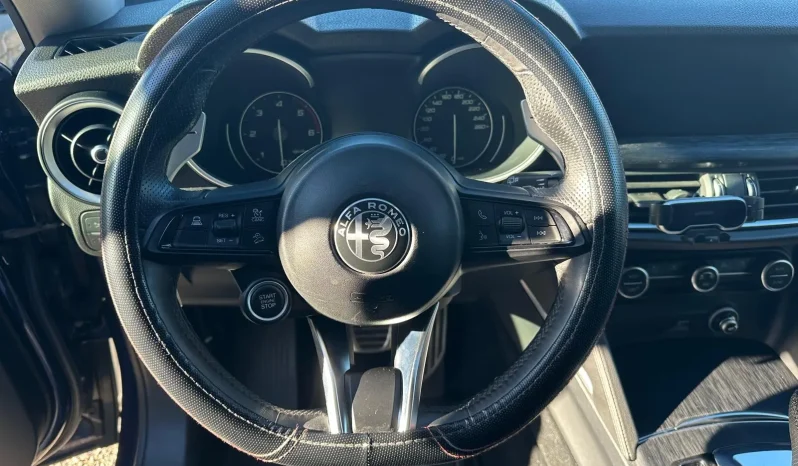 
								2020 Alfa Romeo Stelvio Q2 full									