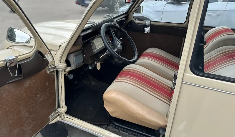 
								1975 Citroen 2CV full									