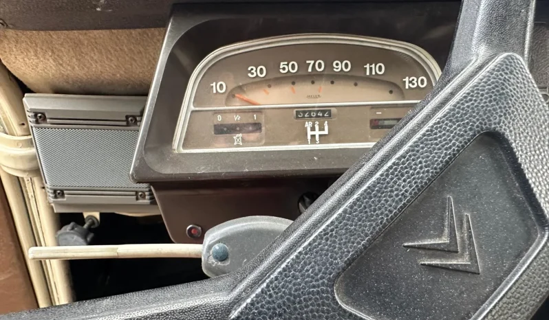 
								1975 Citroen 2CV full									