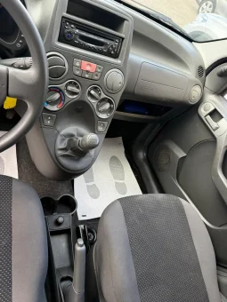 
										2009 Fiat Panda full									