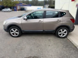 
										2009 Nissan Qashqai full									