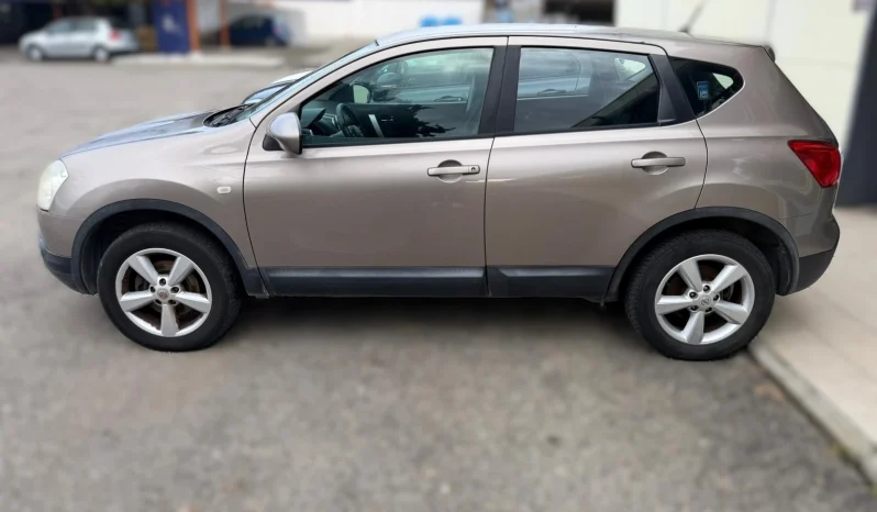 
								2009 Nissan Qashqai full									