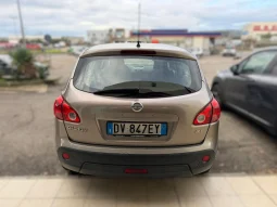 
										2009 Nissan Qashqai full									