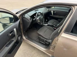
										2009 Nissan Qashqai full									