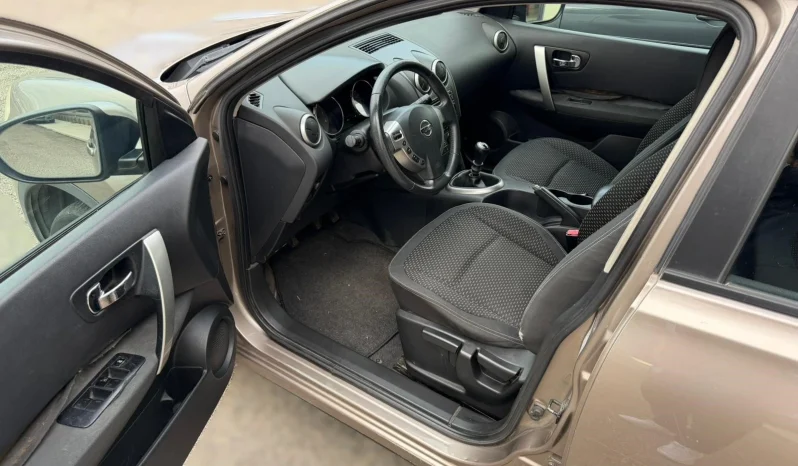 
								2009 Nissan Qashqai full									