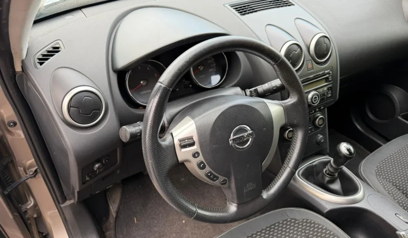 
								2009 Nissan Qashqai full									