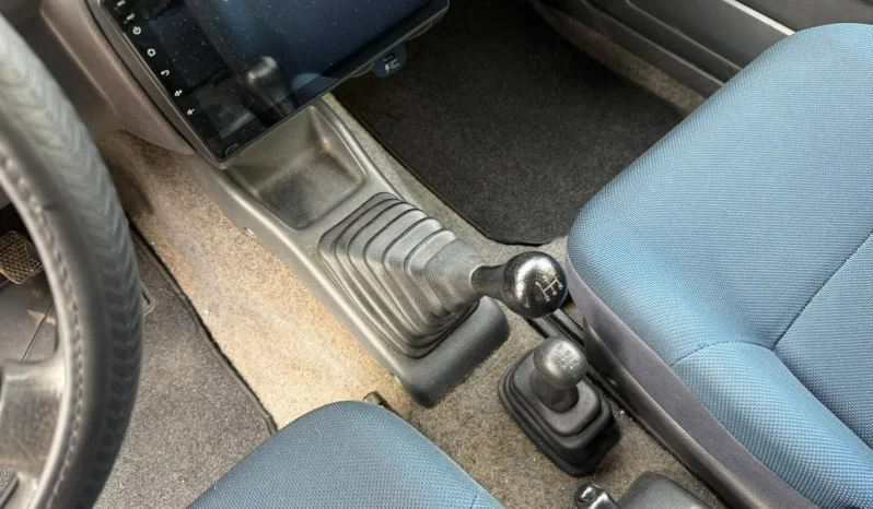 
								2002 Suzuki Jimny full									