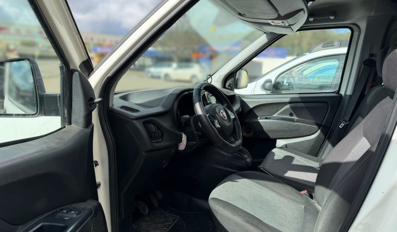 
								2020 Fiat Doblò full									