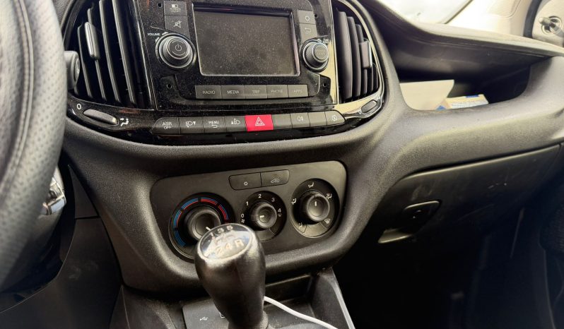 
								2020 Fiat Doblò full									