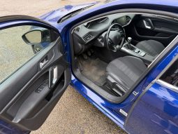 
										2019 Peugeot 308 full									
