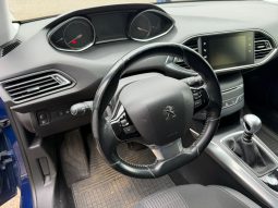 
										2019 Peugeot 308 full									