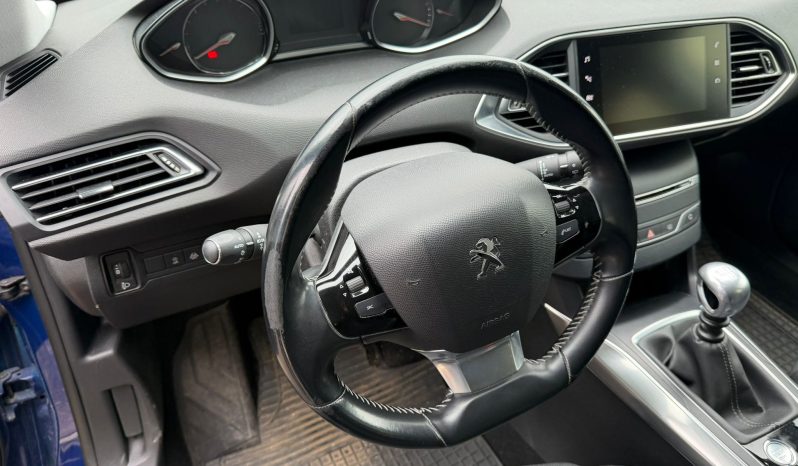 
								2019 Peugeot 308 full									