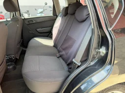 
										2010 Chevrolet Aveo full									
