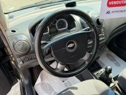 
										2010 Chevrolet Aveo full									