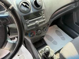
										2010 Chevrolet Aveo full									