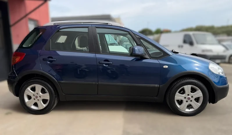 
								2008 Fiat Sedici full									