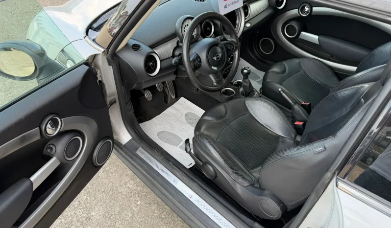 
								2010 Mini Clubman Cooper S full									