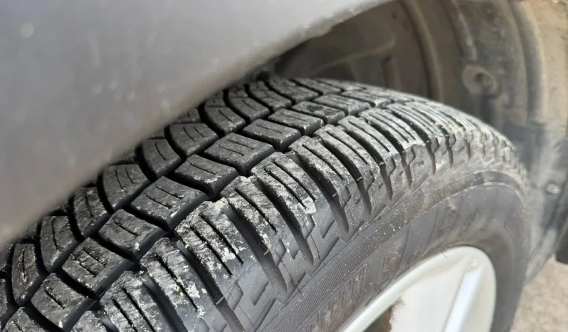 
								2010 Nissan Qashqai full									