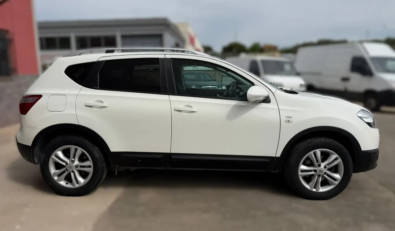 
								2010 Nissan Qashqai full									
