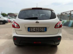 
										2010 Nissan Qashqai full									