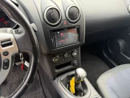 
										2010 Nissan Qashqai full									