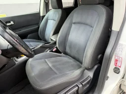 
										2010 Nissan Qashqai full									