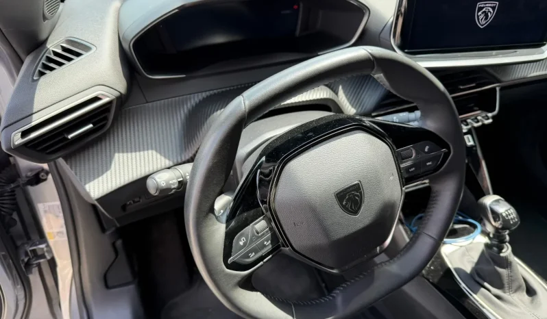 
								2024 Peugeot 2008 full									