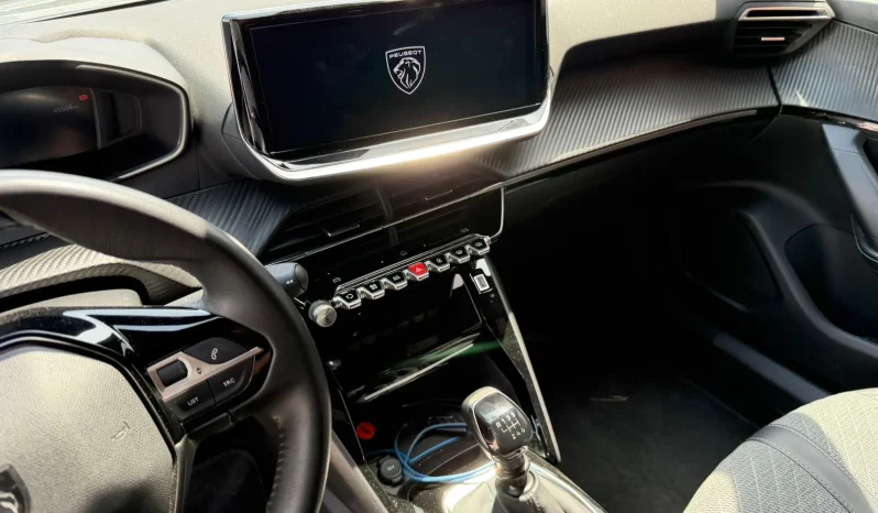 
								2024 Peugeot 2008 full									