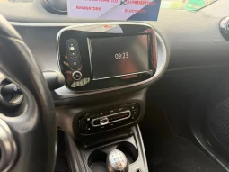 
										2019 Smart Forfour full									