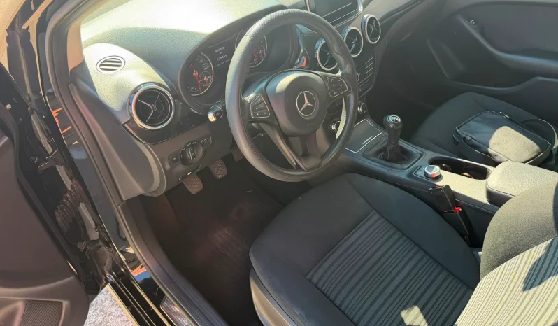
								2015 Mercedes-Benz B180 CDI full									
