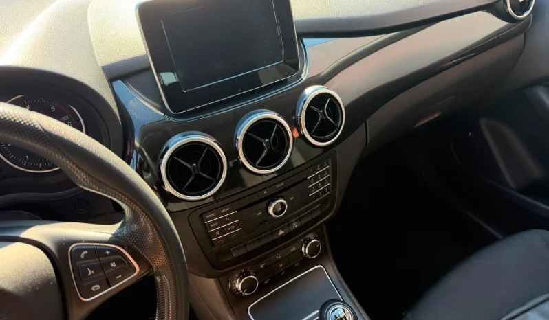 
								2015 Mercedes-Benz B180 CDI full									