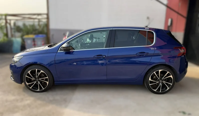 
								2019 Peugeot 308 full									