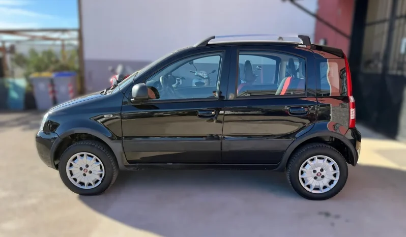 
								2010 Fiat Panda 4×4 full									