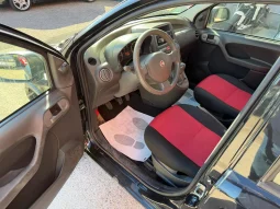 
										2010 Fiat Panda 4×4 full									