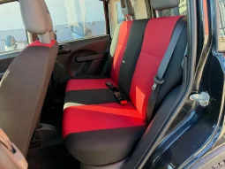 
										2010 Fiat Panda 4×4 full									